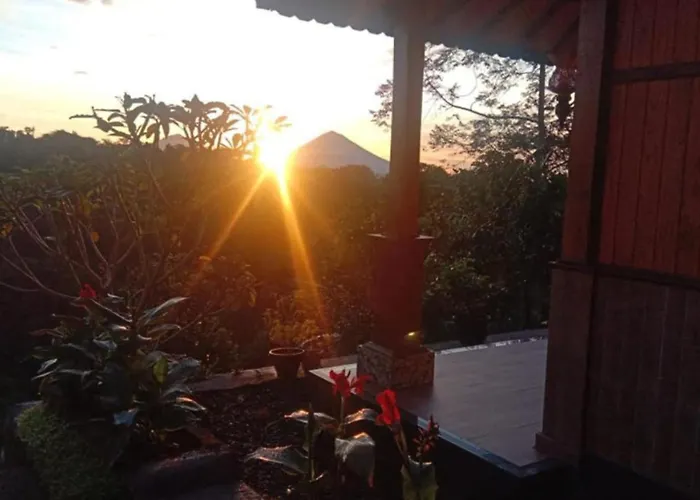 The Ponci Bedugul Otel Baturiti